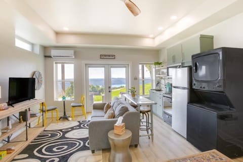 Dale Hollow Sunset Studio with Incredible Views! Apartment in Tennessee