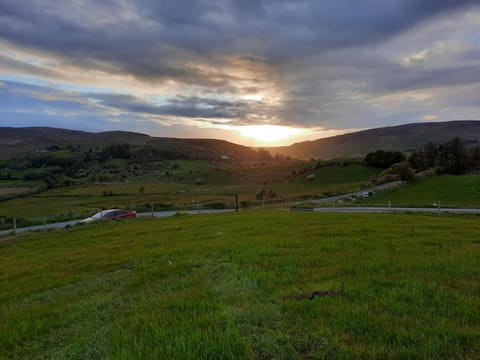 Nearby landmark, Day, Natural landscape, Mountain view, Sunset