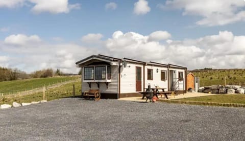 Attymchugh Lodge Nature lodge in County Sligo