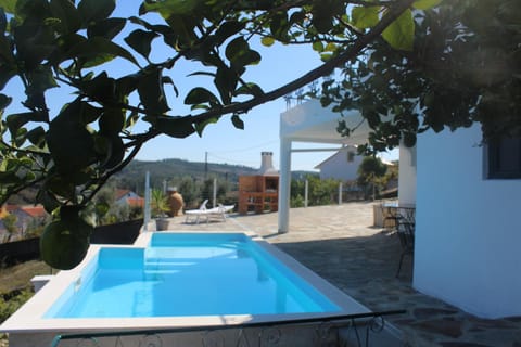 Mountain view, Swimming pool, sunbed