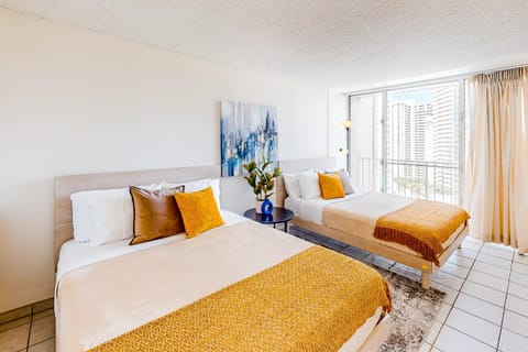 Pavilion at Waikiki 1804 - 30 Night Minimum Apartment in McCully-Moiliili