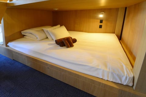 Bed, Bedroom, bunk bed