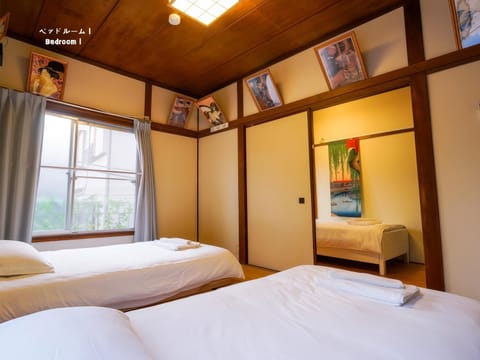 Bed, Photo of the whole room, Bedroom, towels, air conditioner