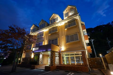 Property building, Night