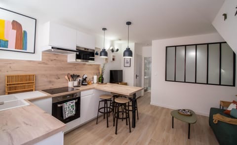 Coffee/tea facilities, Kitchen or kitchenette, Dining area, minibar, pet friendly, stove, toaster