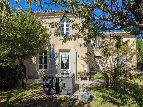 Property building, Garden, Garden view