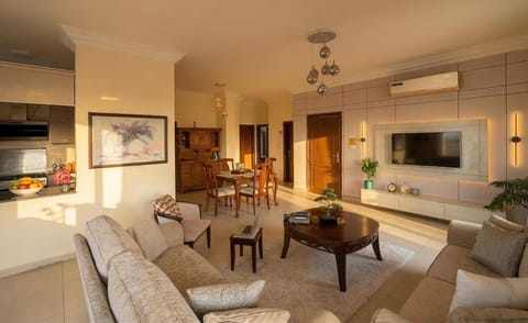 TV and multimedia, Living room, Seating area, Dining area, Evening entertainment, minibar, air conditioner