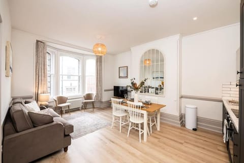 3 Castle Mews Apartment in Salisbury