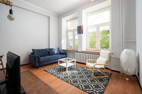 Living room, Seating area, internet