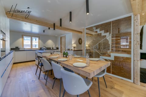 Dining area, kitchen