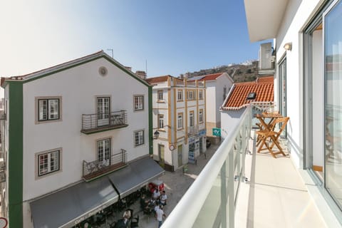 Property building, Balcony/Terrace, City view