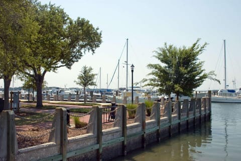 Port Royal 1721 Battery Park Drive House in Port Royal