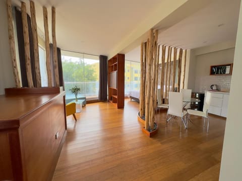 Living room, Photo of the whole room