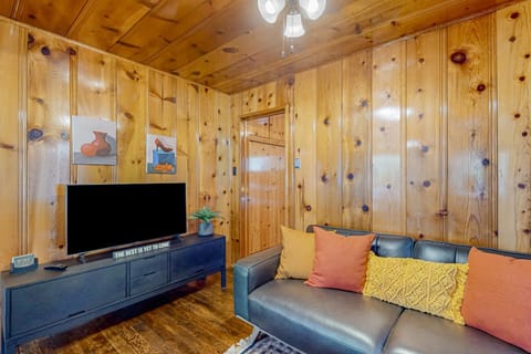 El Sueńo House in Crestline