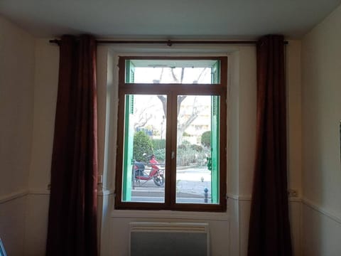 BudgetBnb 280, studio La Seyne rdc Apartment in La Seyne-sur-Mer