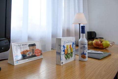 Coffee/tea facilities, Bedroom