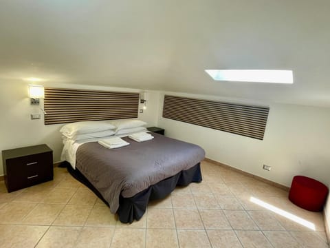 Sealovers house with sea view & big terrace Apartment in Civitavecchia