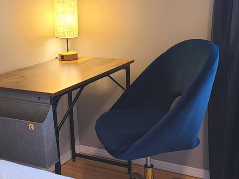 Centrally located home in Rogers and Bentonville! -Private Rooms Vacation rental in Rogers