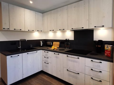 Charmant appartement rénové, cosy, pour 4 pers., exposé sud, skis aux pieds, proche commerces - FR-1-545-43 Apartment in Val Thorens