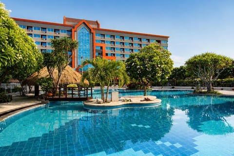 Property building, Swimming pool