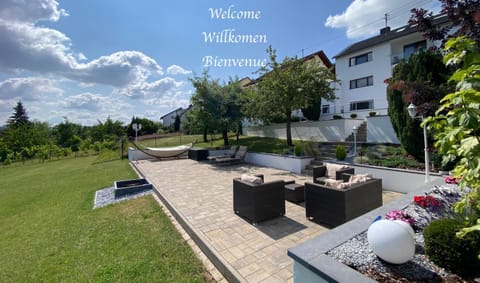 Mirabella's hidden little Paradise Apartment in Trier-Saarburg