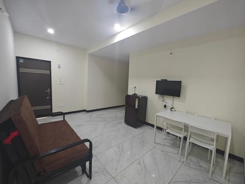 TV and multimedia, Living room, Dining area