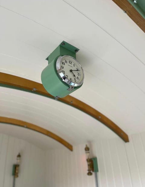 Ted's Shed Apartment in England