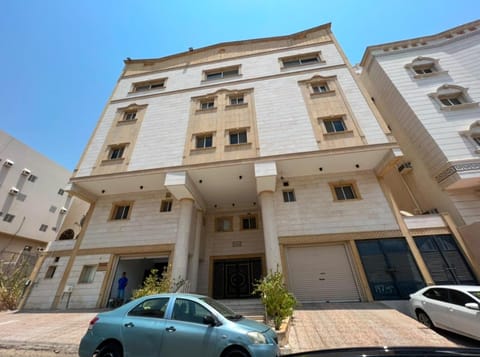 Property building, Day, Location, Parking