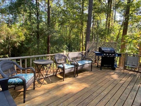 Donna’s Charm: 3 BR/king-suite/pools/golf House in Daphne