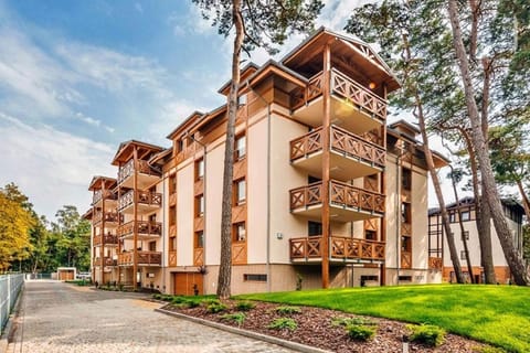 Property building, Neighbourhood