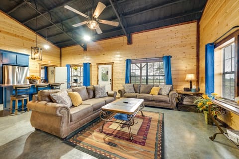 Pet-Friendly Eagletown Home about 3 Mi to Kayaking! House in Arkansas