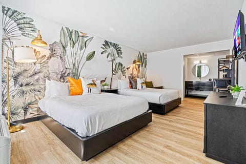 The Mallard Hotel & Suites Hotel in Ducktown