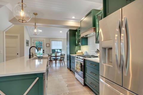 Cherry Pie Abode House in Boyne City