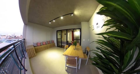 Patio, View (from property/room), Balcony/Terrace, Seating area, Dining area
