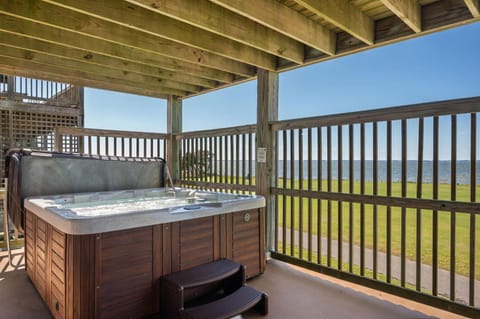 MS19 Sunset Shack House in Roanoke Island