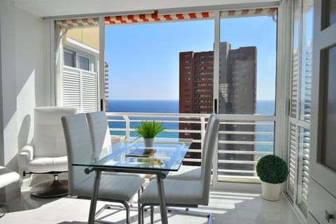 Day, Natural landscape, Balcony/Terrace, Living room, Seating area, Sea view