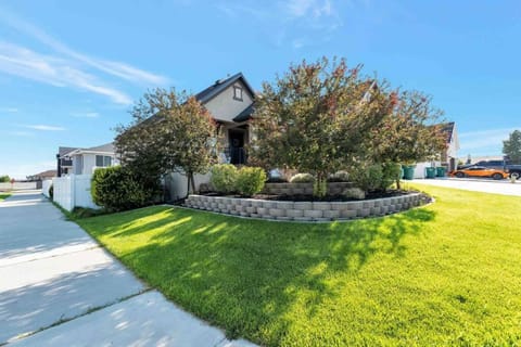 Sleepy Ridge Apt in Vineyard/Orem (Sleeps 6) Apartment in Vineyard