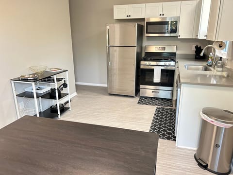 Oasis Of Maple Grove Apartment in Maple Grove