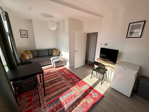 Bed, Living room, Dining area