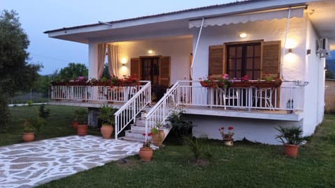 Gästehaus Edelweiss Olympiada Halkidikis House in Halkidiki