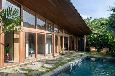 Masa Kini 3 BR Family Villa with Pool walking distance to Uluwatu Beach Villa in Bali