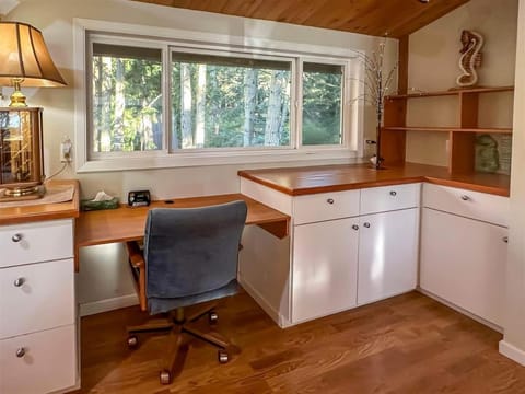 Sq Gretas Place House in Puget Sound