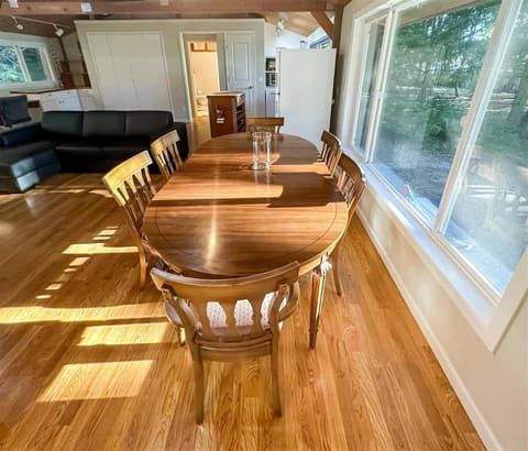 Sq Gretas Place House in Puget Sound