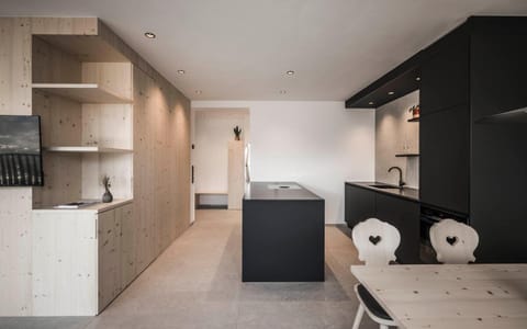 Kitchen or kitchenette, Living room