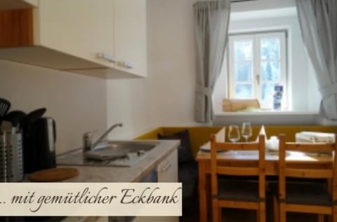 Property building, Kitchen or kitchenette, Living room