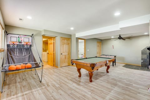 Serene Fairplay Home with Hot Tub and Fireplace! House in Fairplay