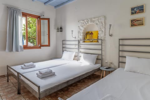 Property building, Living room, Bedroom