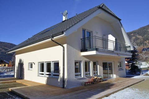 Property building, Day