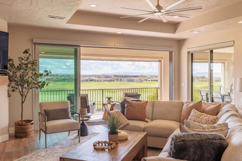 Red Mountain House in St George