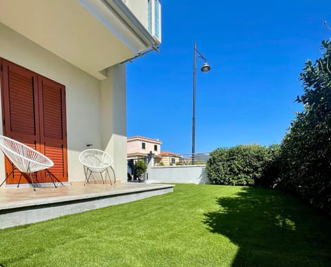 Garden, Garden view
